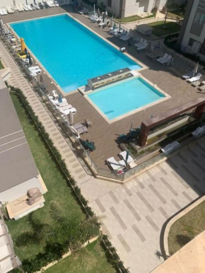 Beachfront Appt overlooking pool in Hammamet South